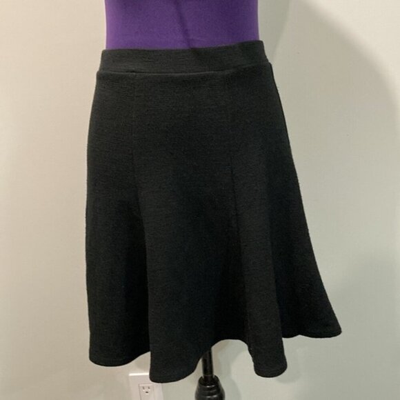 GAP Black Soft Flare Skirt - Picture 8 of 12